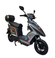 Bu, 1000W'lık Güçlü Bir Güce Sahip Elektrikli Bir Motosiklettir. Görünüm ve Renk Açısından Çok Şıktır